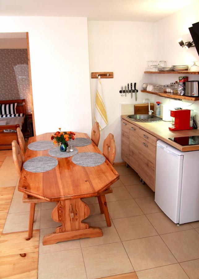 Emilie'S Apartments Liepaja Bagian luar foto